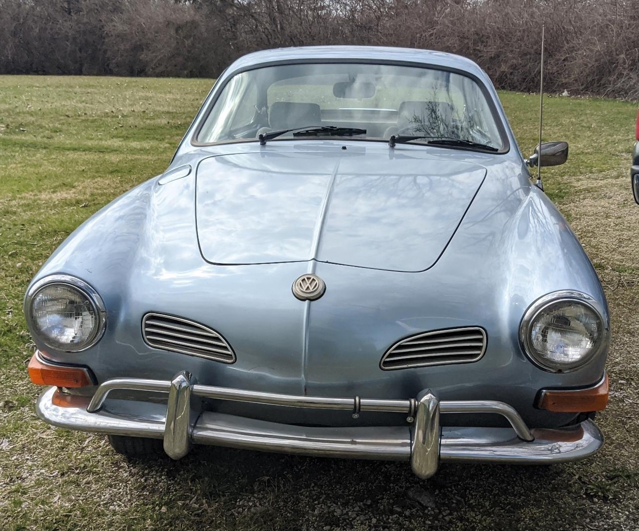 Volkswagen-Karmann-Ghia-1970-Coupe
