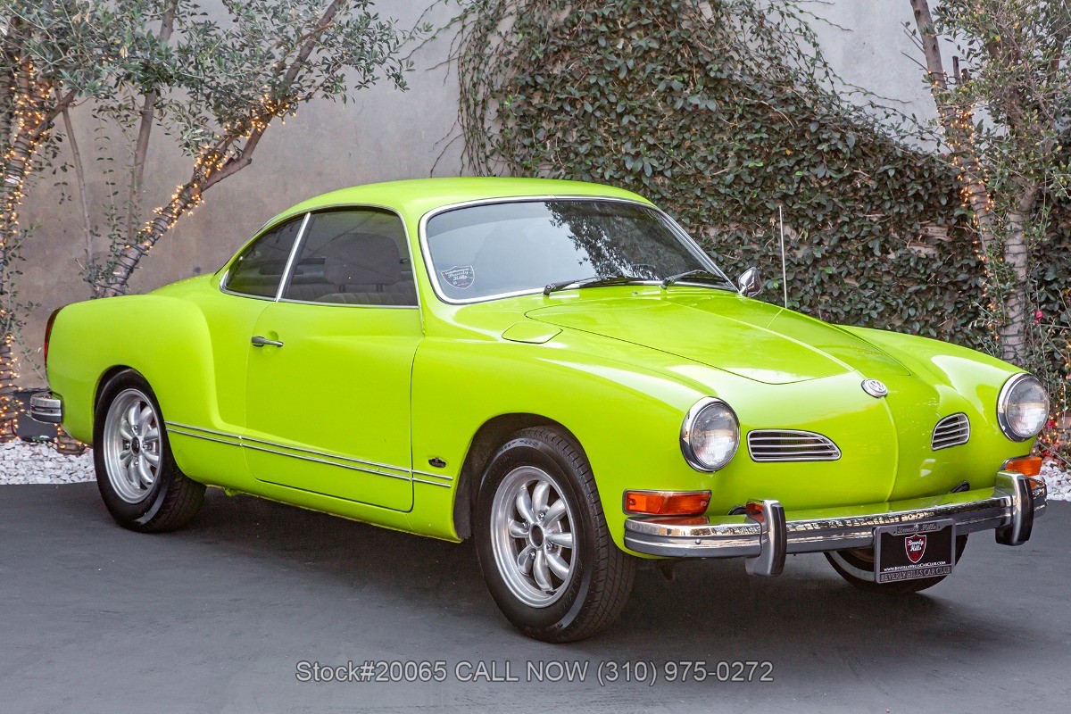Volkswagen-Karmann-Ghia-1973