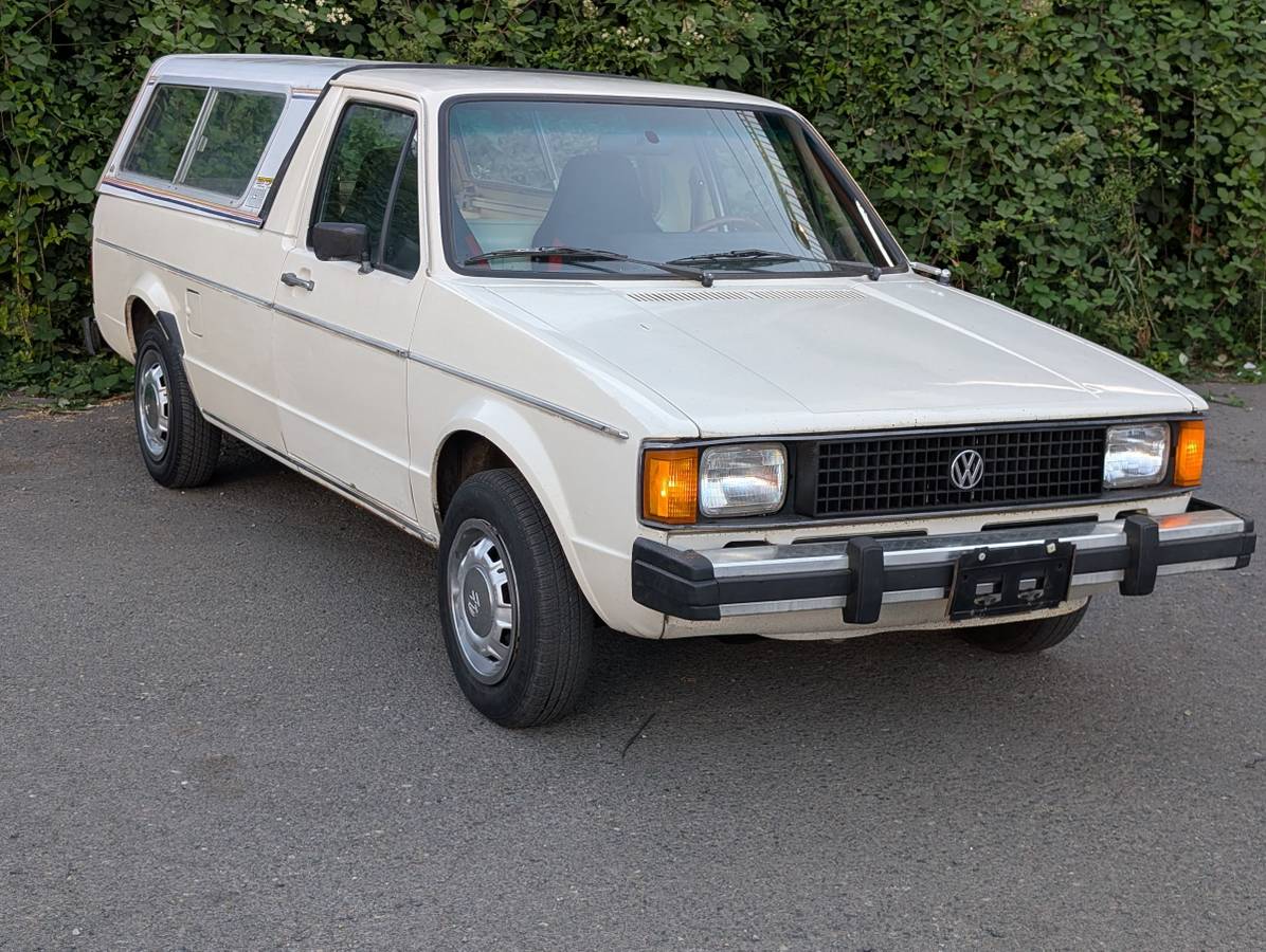 Volkswagen-Rabbit-pickup-1981-White