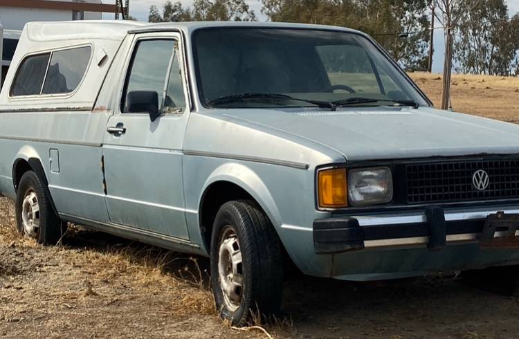 Volkswagen-Rabbit-pickup-1983-Blue