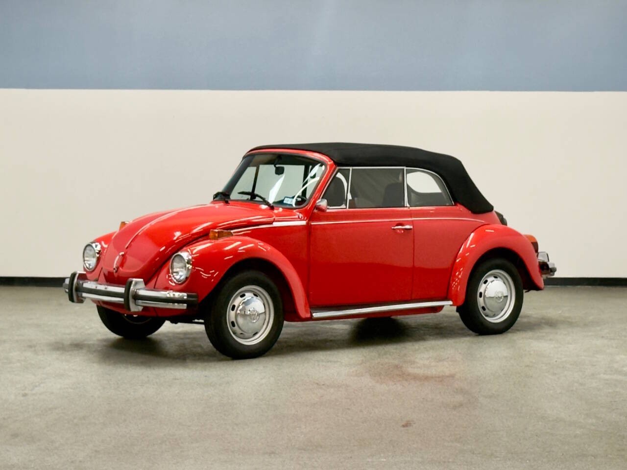 Volkswagen-Super-Beetle-1976-Convertible-Black