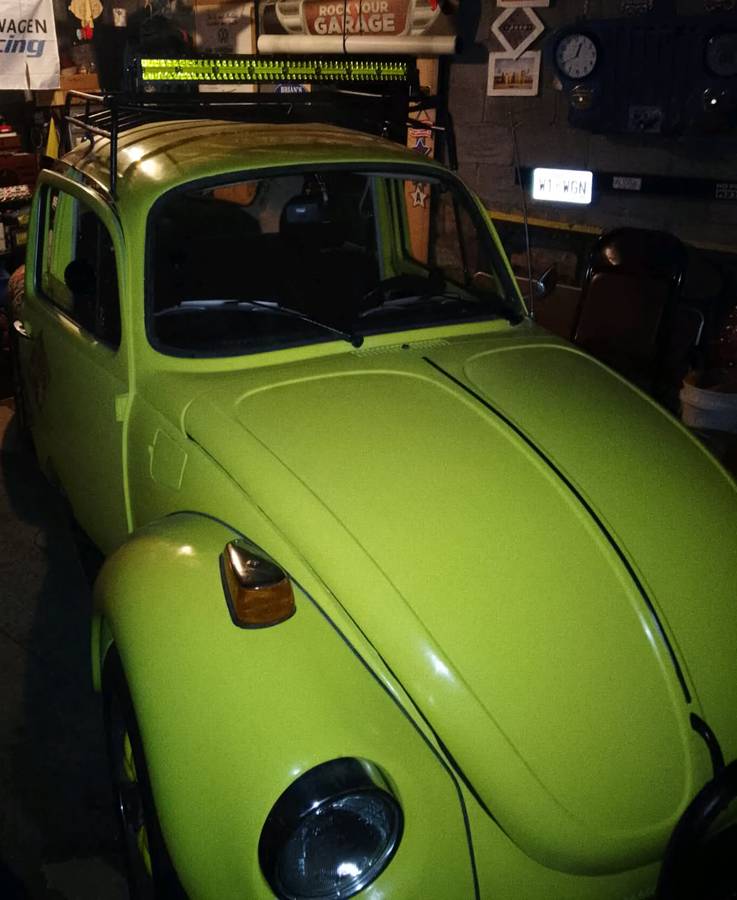 Volkswagen-Super-beetle-1973-Yellow
