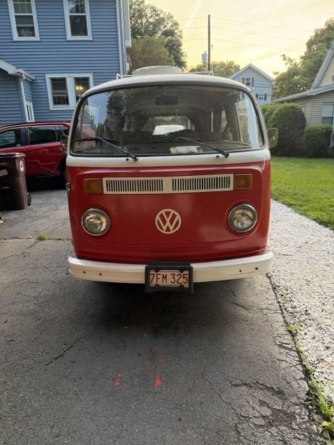 Volkswagen-T2-1974-Red