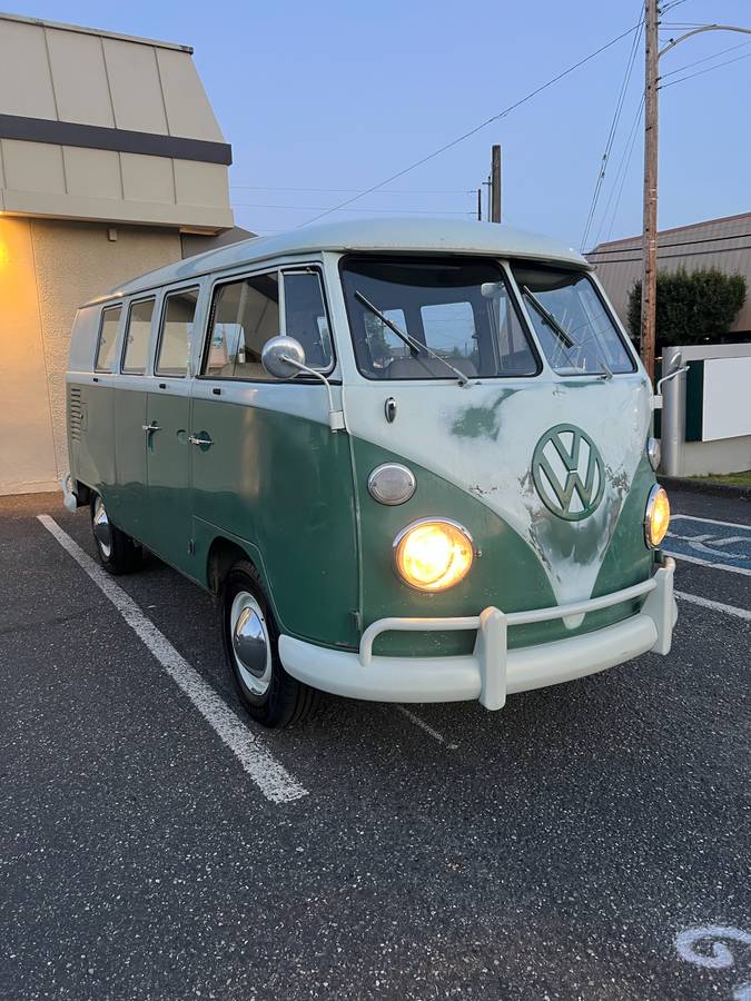 Volkswagen-Transporter-van-1965
