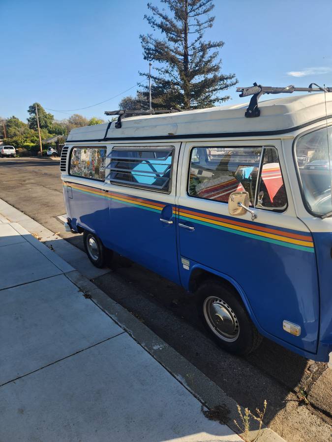 Volkswagen-Transporter-van-1973-Blue