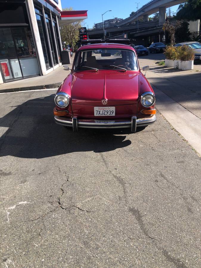 Volkswagen-Type-3-squareback-1971-custom