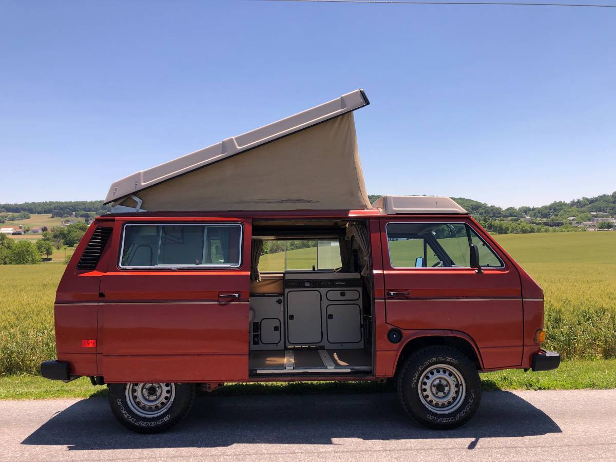 Volkswagen-Vanagon-1985