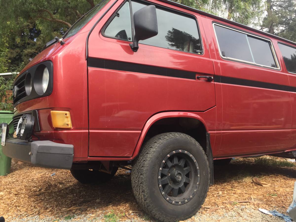 Volkswagen-Vanagon-1987-Red