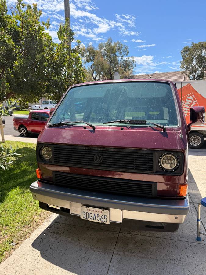 Volkswagen-Vanagon-1990
