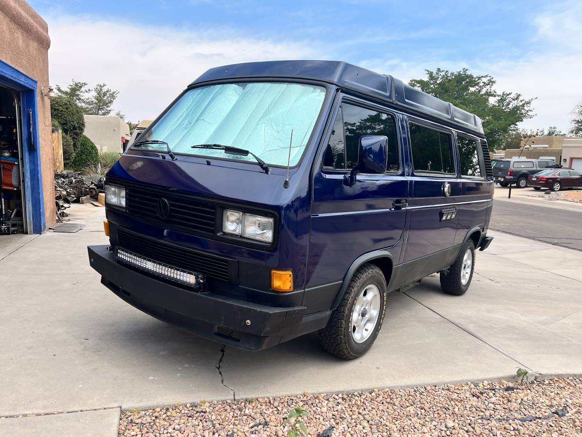 Volkswagen-Vanagon-1990-Blue
