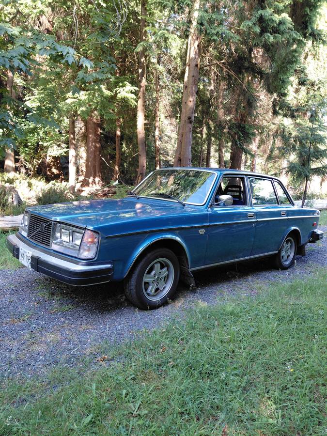 Volvo-264-gl-1978-Blue