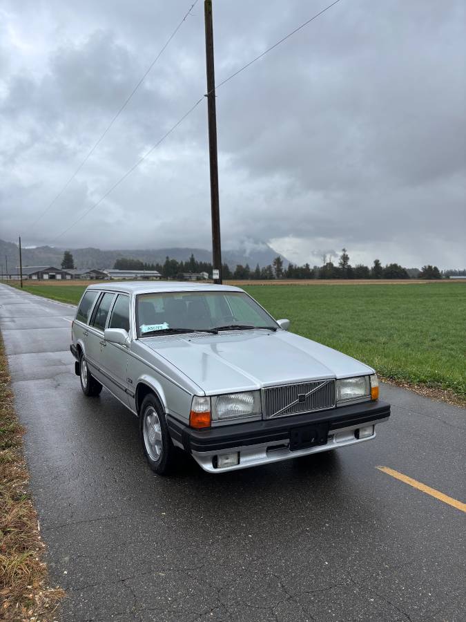 Volvo-760-turbo-1987