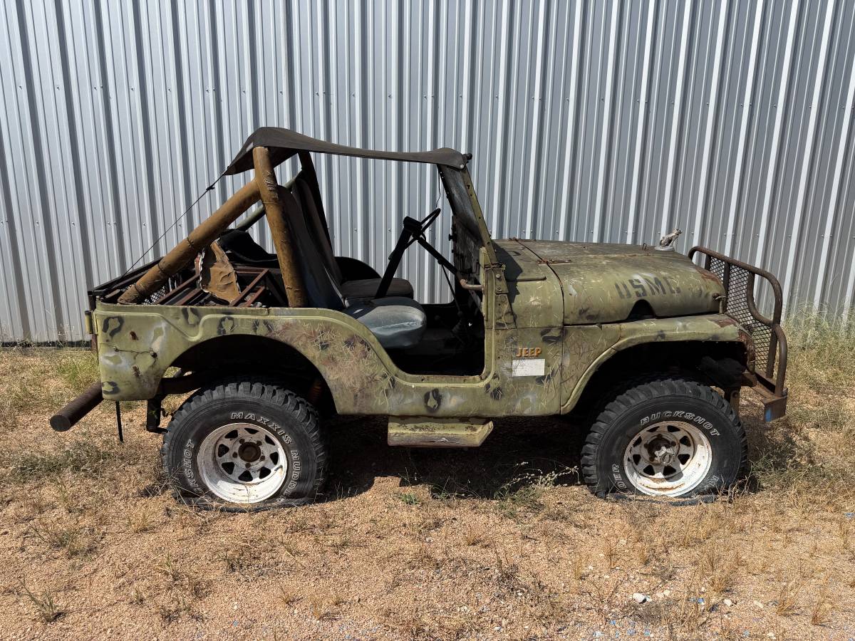 Willys-Jeep-1948-Brown