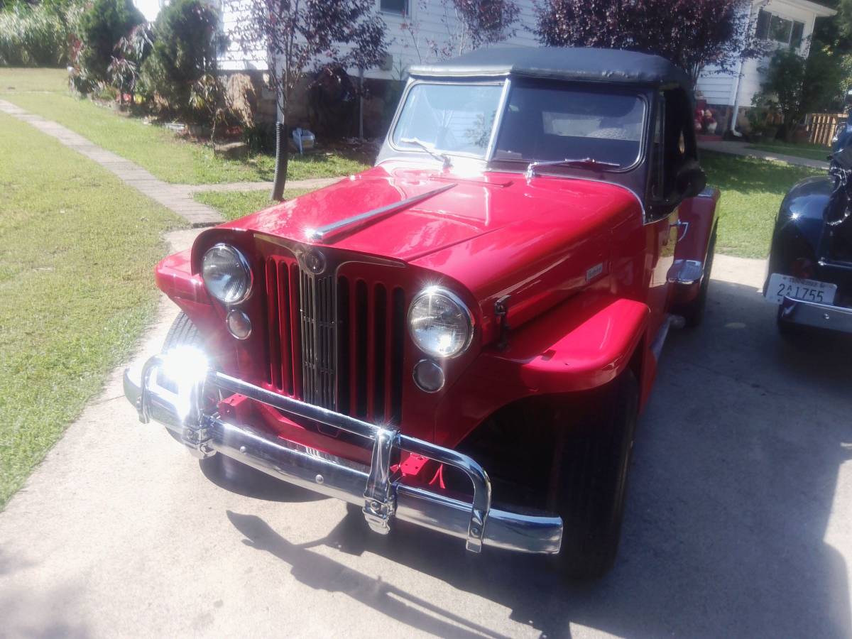 Willys-Jeepster-1949-Red