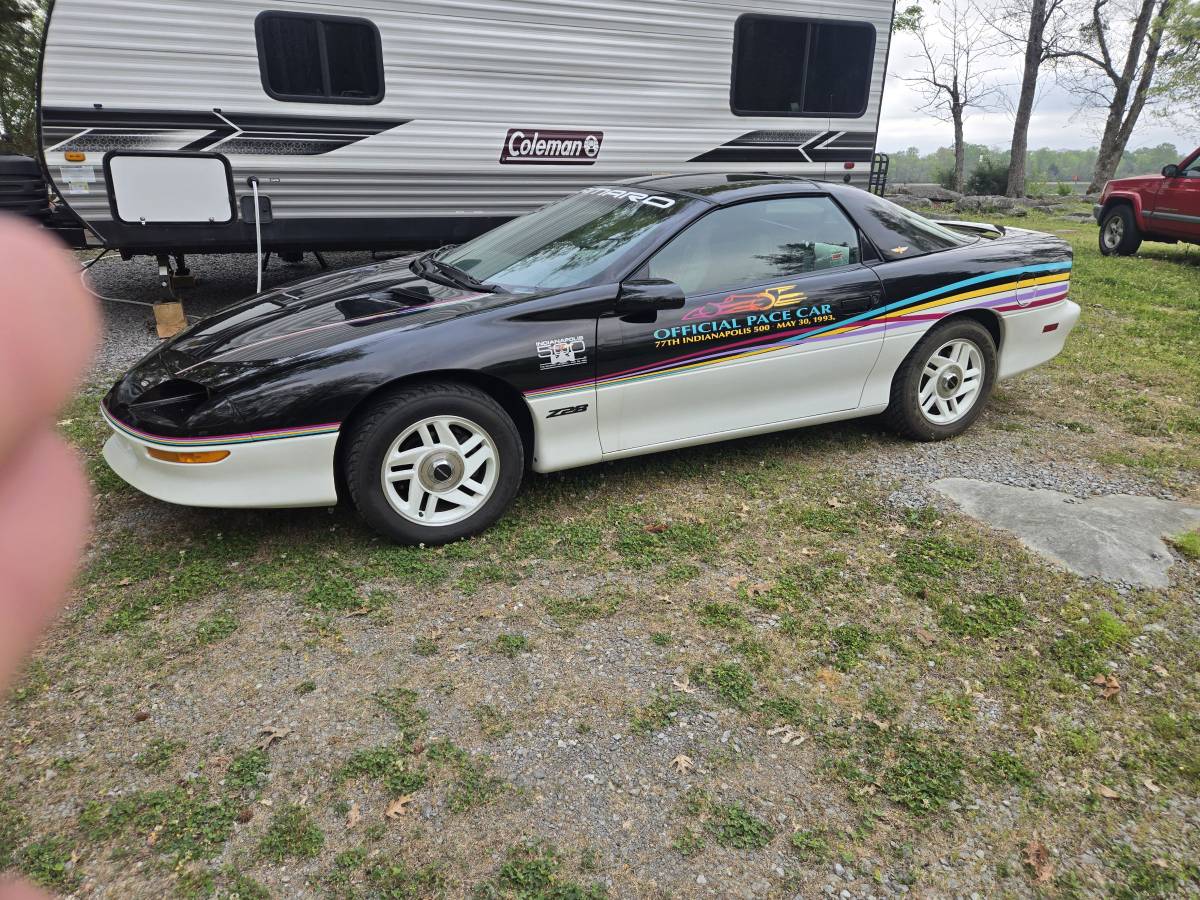 Z28-pace-car-1993-custom