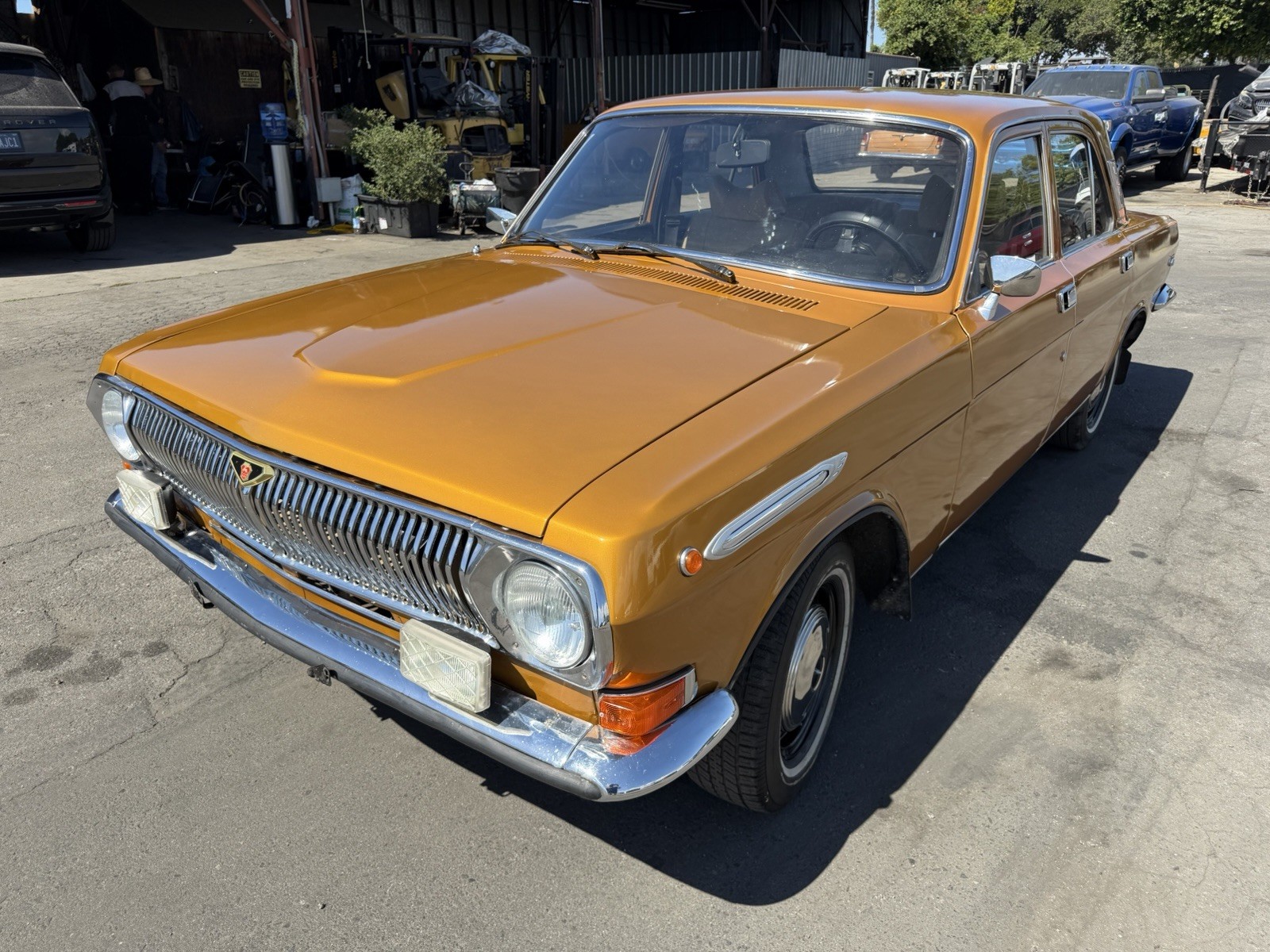 volga-24-1980-Sedan-beige