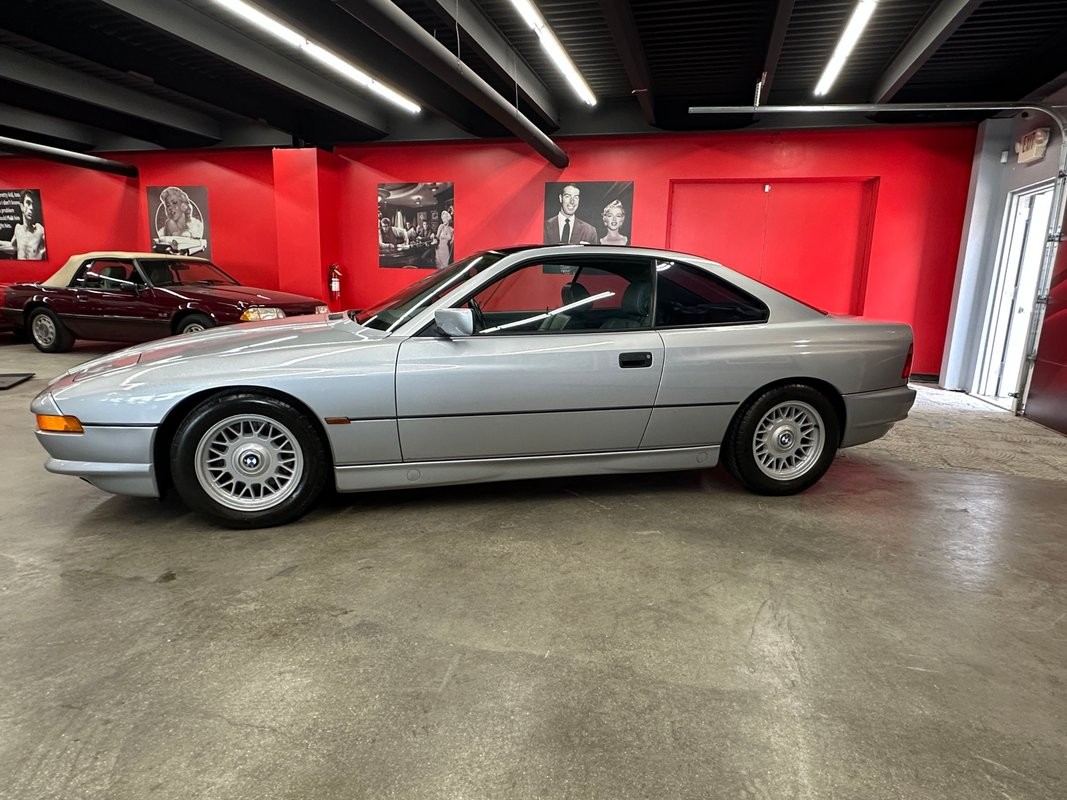 BMW-8-Series-1997-Coupe