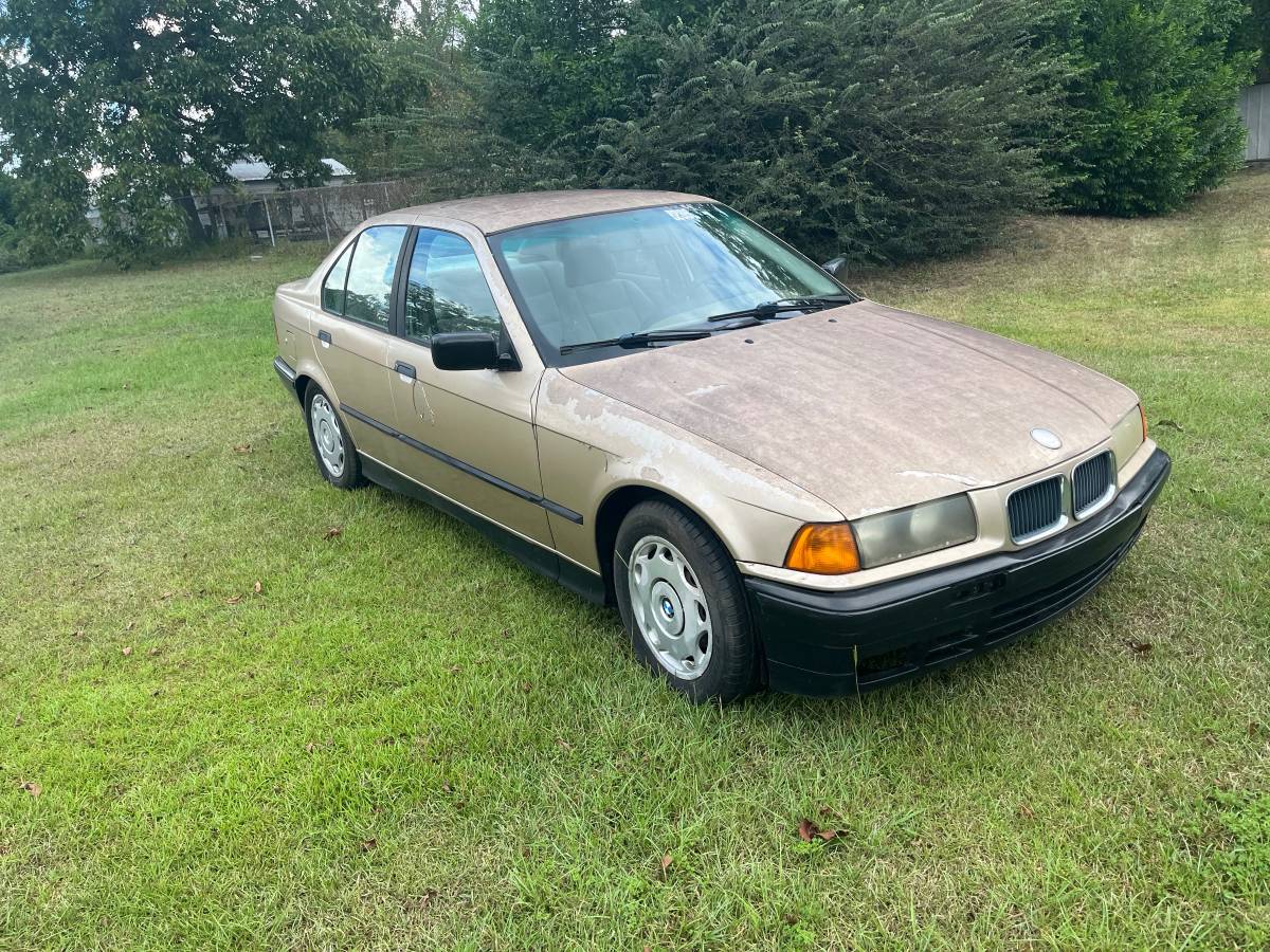 Bmw-318i-1993-Brown
