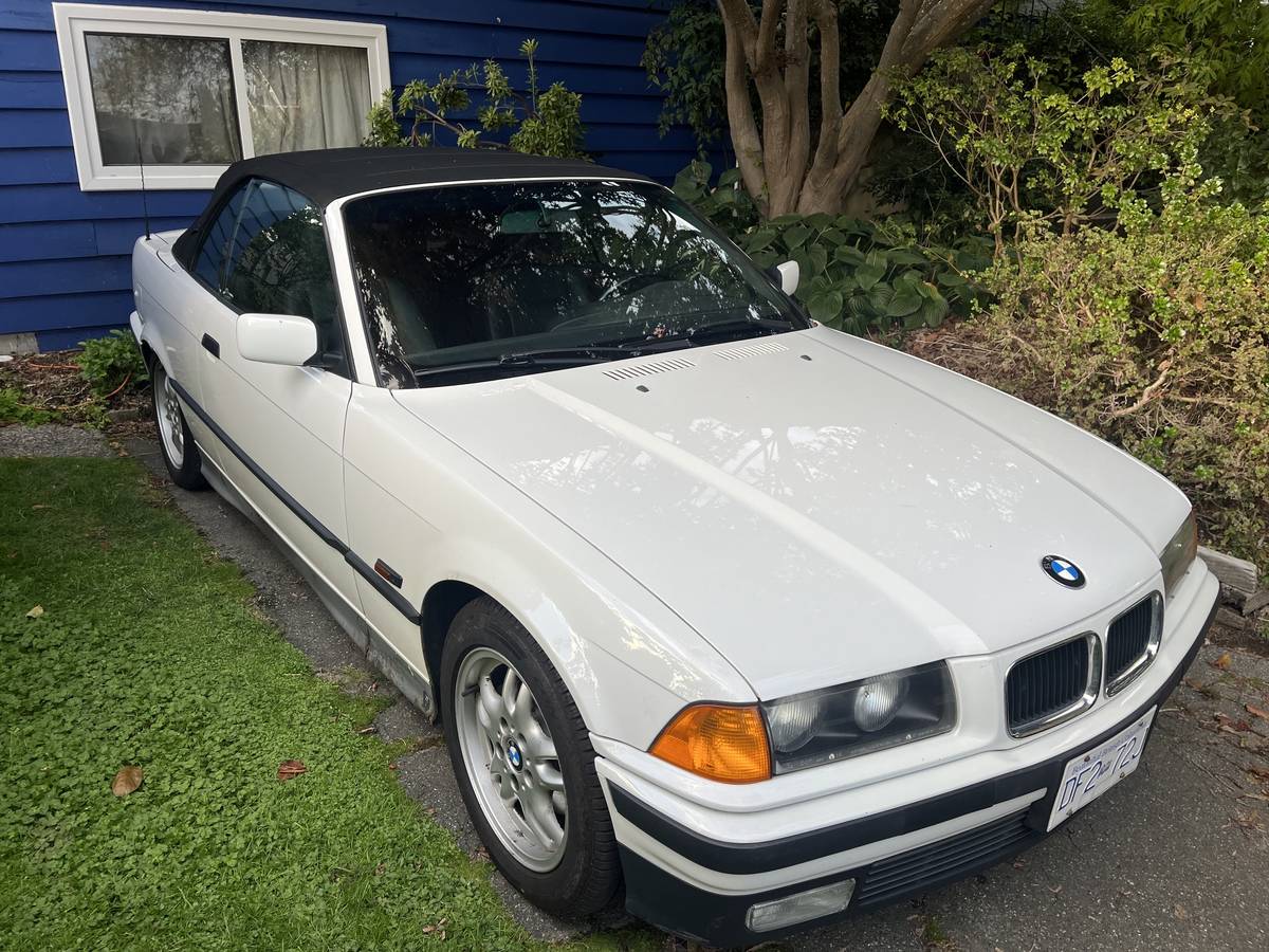 Bmw-318i-conv-1994-White