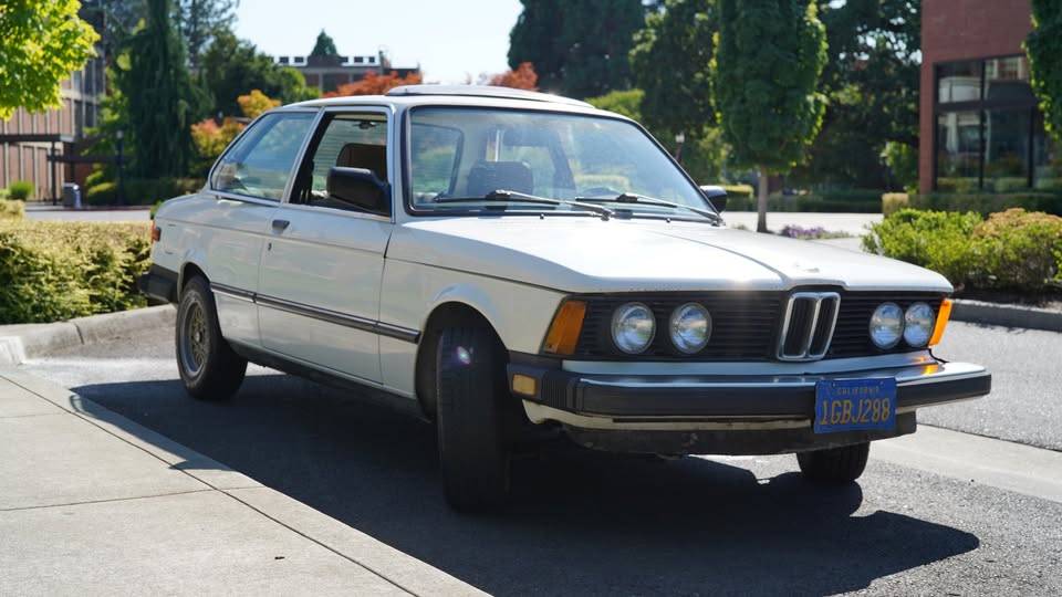 Bmw-320i-1982-White