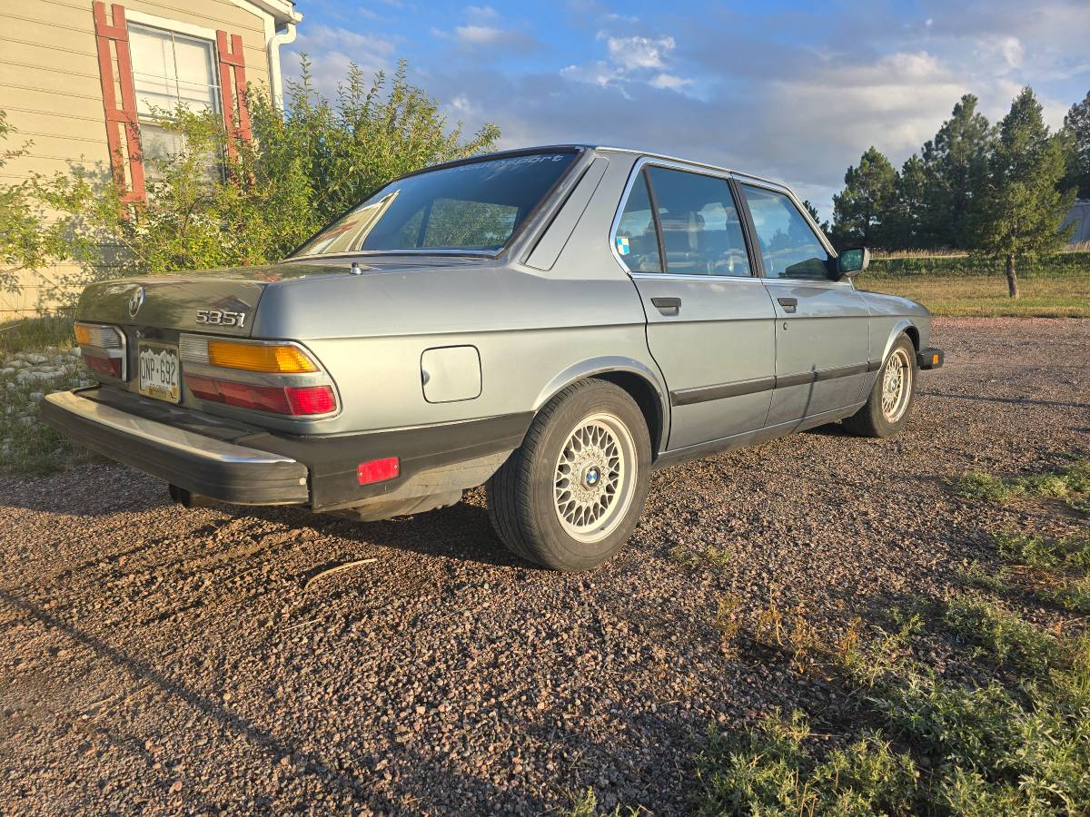 Bmw-535i-1987