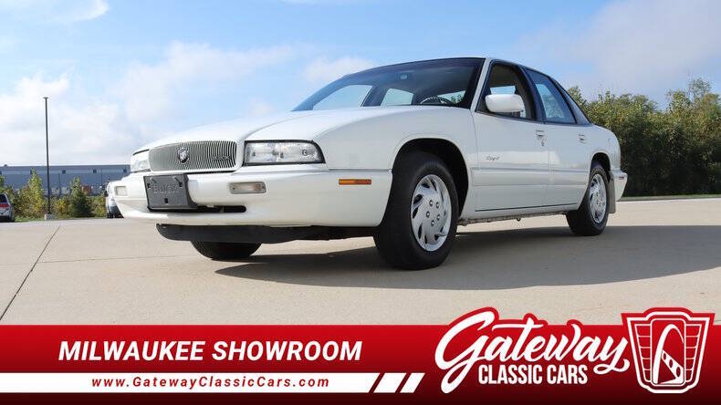 Buick-Regal-1995-White-Gray