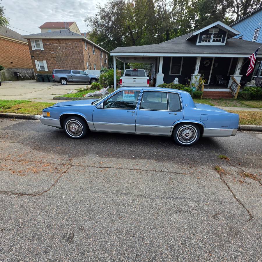 Cadillac-Deville.-1989-Blue