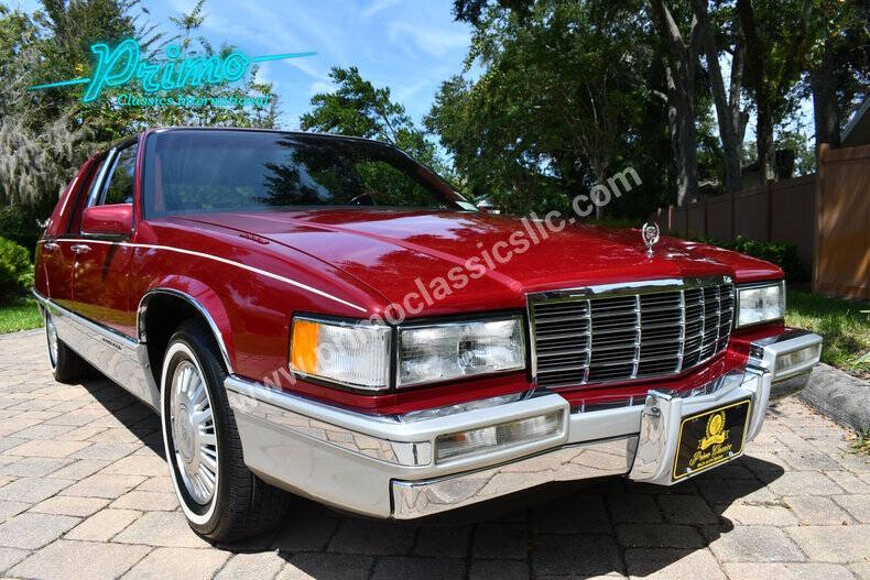 Cadillac-Fleetwood-1992-Red-Red