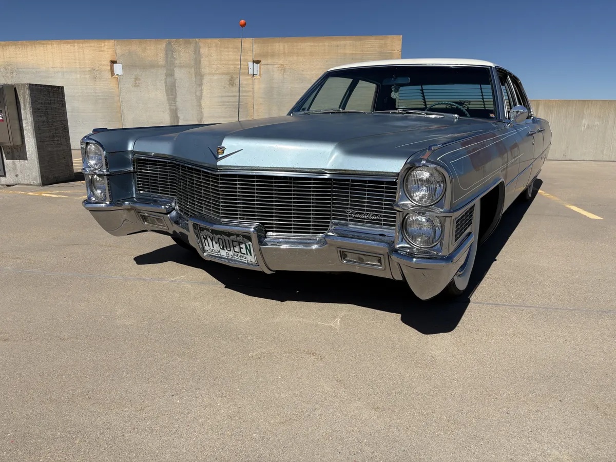 Cadillac-Sedan-de-ville-1965-Blue-Blue