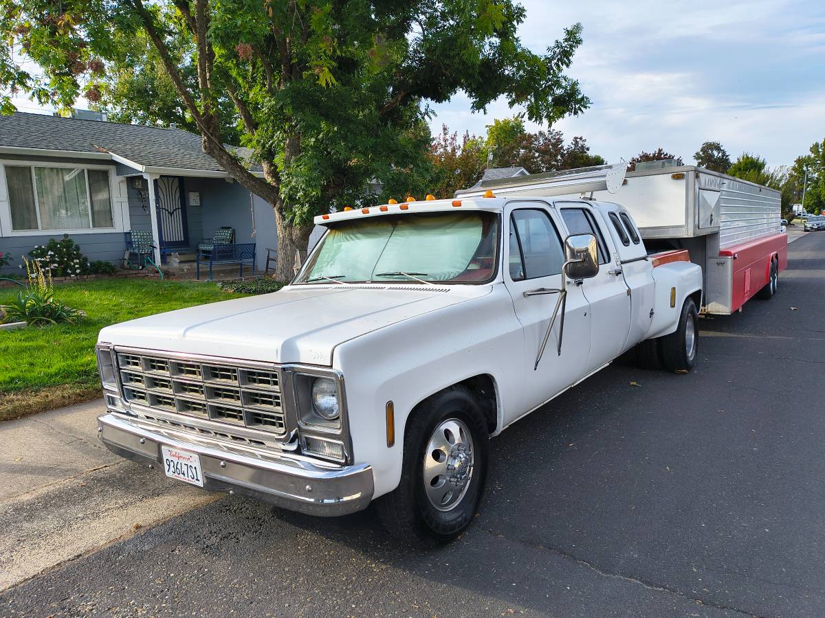 Chevrolet-C30-1977-White