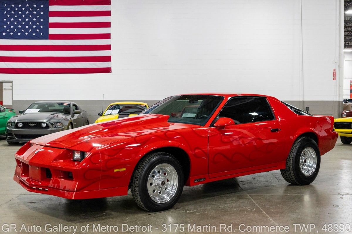 Chevrolet-Camaro-1984-Coupe-Charcoal-Black