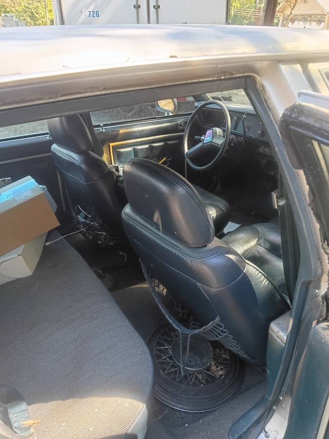 Chevrolet-Caprice-1987-custom