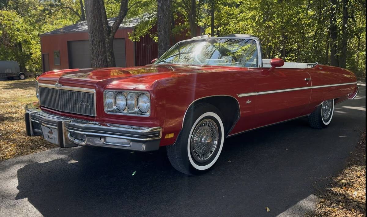 Chevrolet-Caprice-classic-1975-Red