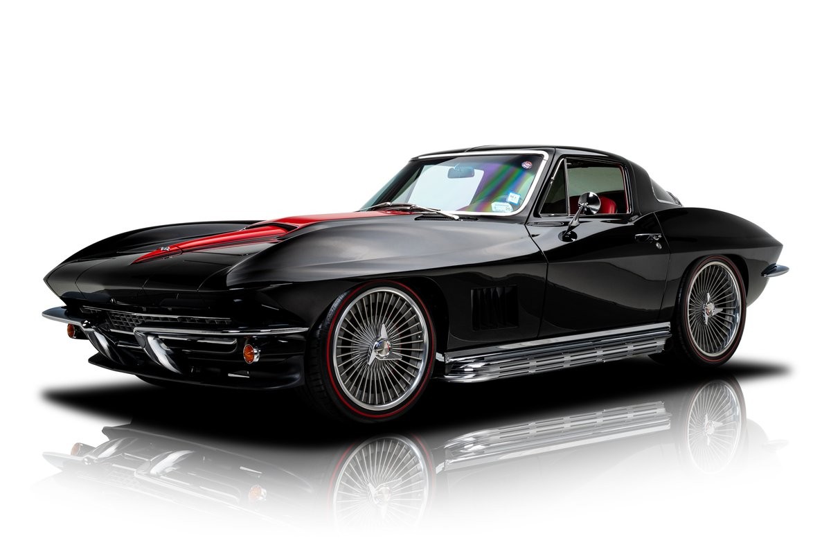 Chevrolet-Corvette-1965-Coupe