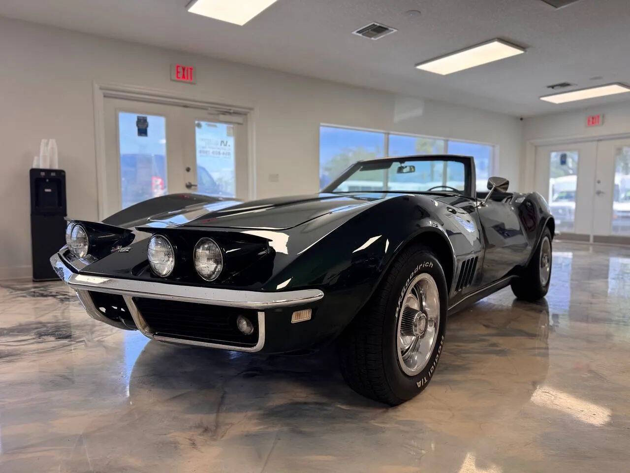 Chevrolet-Corvette-1968