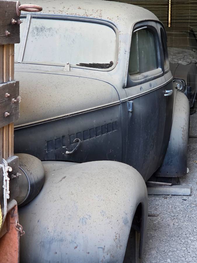 Chevrolet-Coup-1939-Black