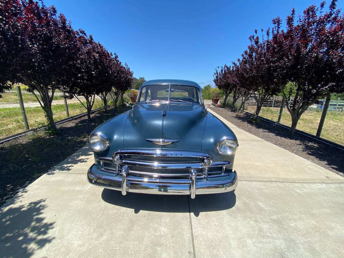 Chevrolet-Deluxe-1950-Blue