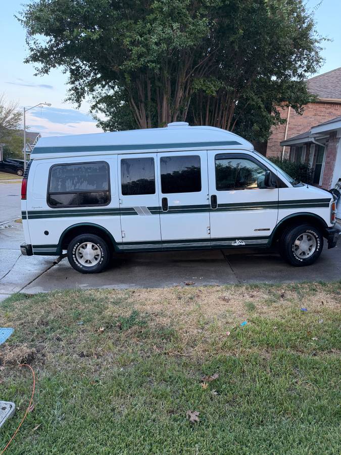 Chevrolet-Express-van-1996