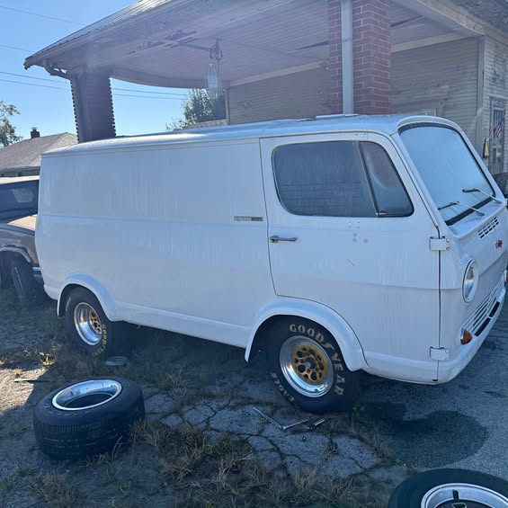 Chevrolet-G-10-1965