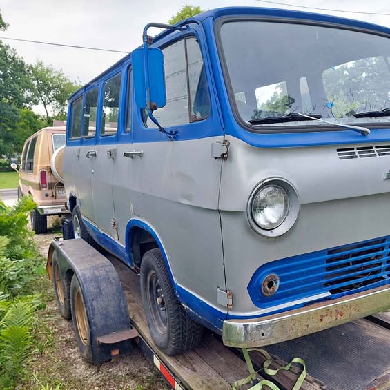 Chevrolet-G-10-1966