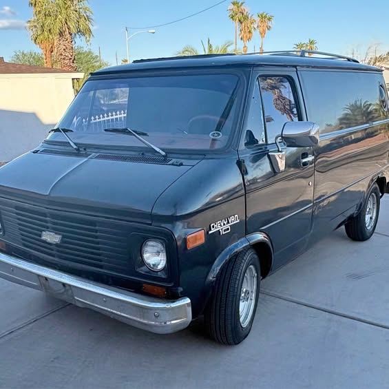 Chevrolet-G-10-1977