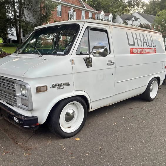 Chevrolet-G-10-1984