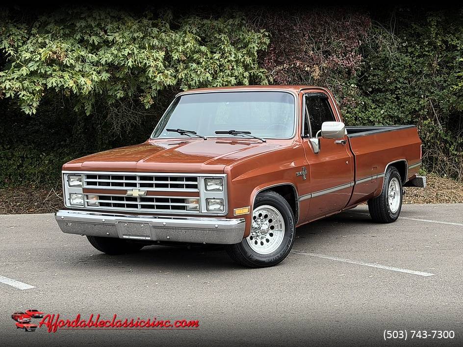 Chevrolet-G-20-1986