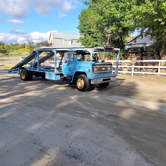 Chevrolet-G-30-1985