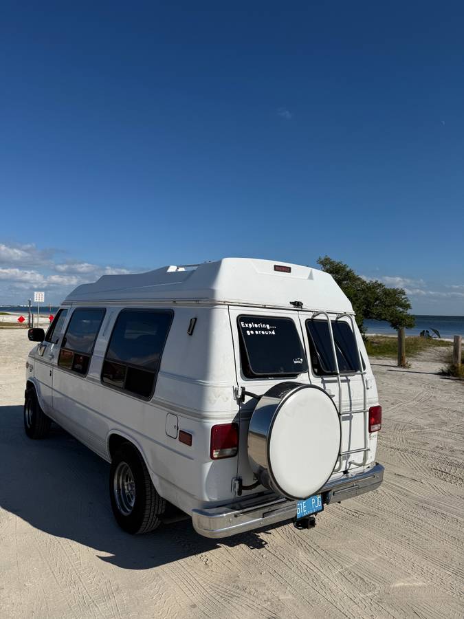Chevrolet-G-series-1993-White