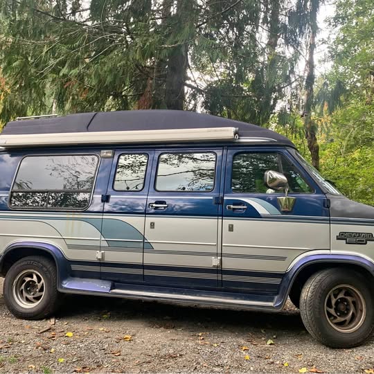 Chevrolet-G20-jayco-camper-van-1995