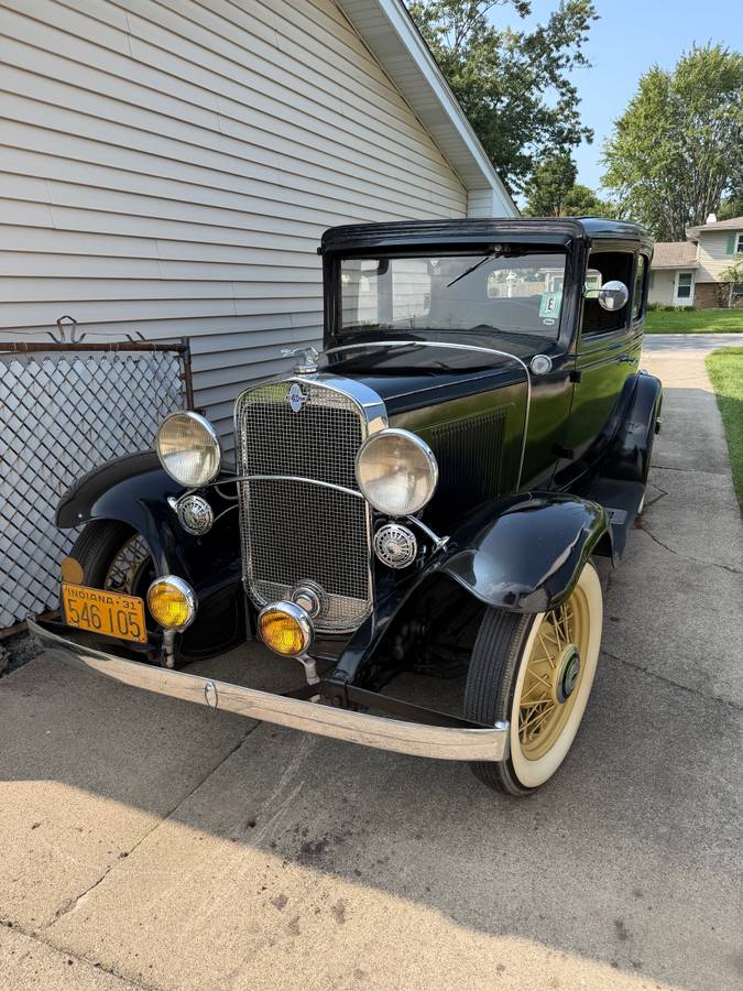 Chevrolet-Independence-sedan-1931-Black