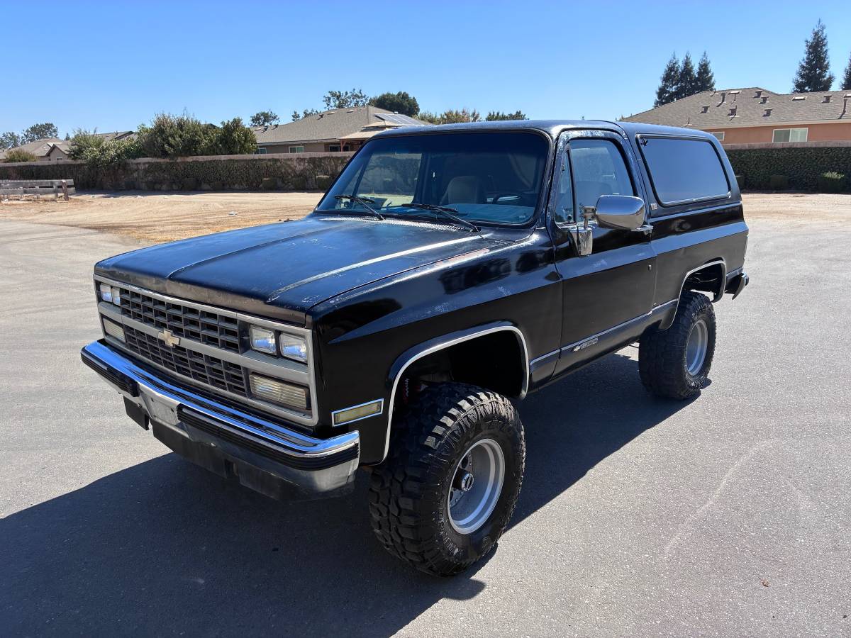 Chevrolet-K5-blazer-1989