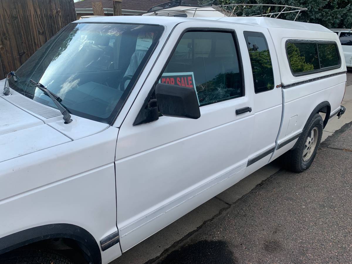 Chevrolet-S-10-1991-White