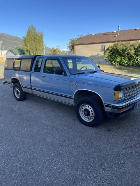 Chevrolet-S10-4x4-pickup-1987-Blue